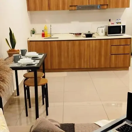 Cozy Haven Queen Studio Free Private Parking Netflix Petaling Jaya Exterior photo