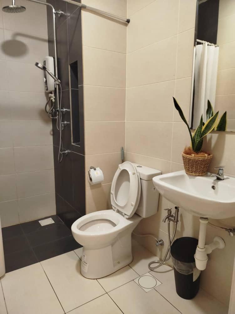 Apartment Cozy Haven Queen Free Private Parking Netflix Petaling Jaya